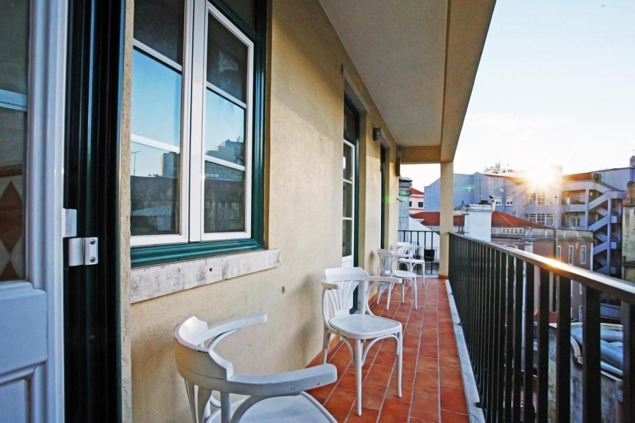 Saturdays Hostel Lisbon Exterior photo